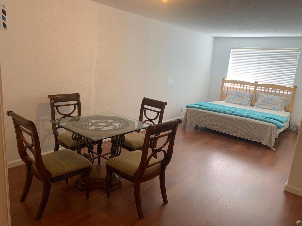 Bedroom Suite In Lauderdale Lakes Townhome Fort Lauderdale Exterior foto