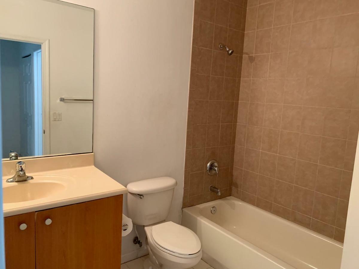 Bedroom Suite In Lauderdale Lakes Townhome Fort Lauderdale Exterior foto